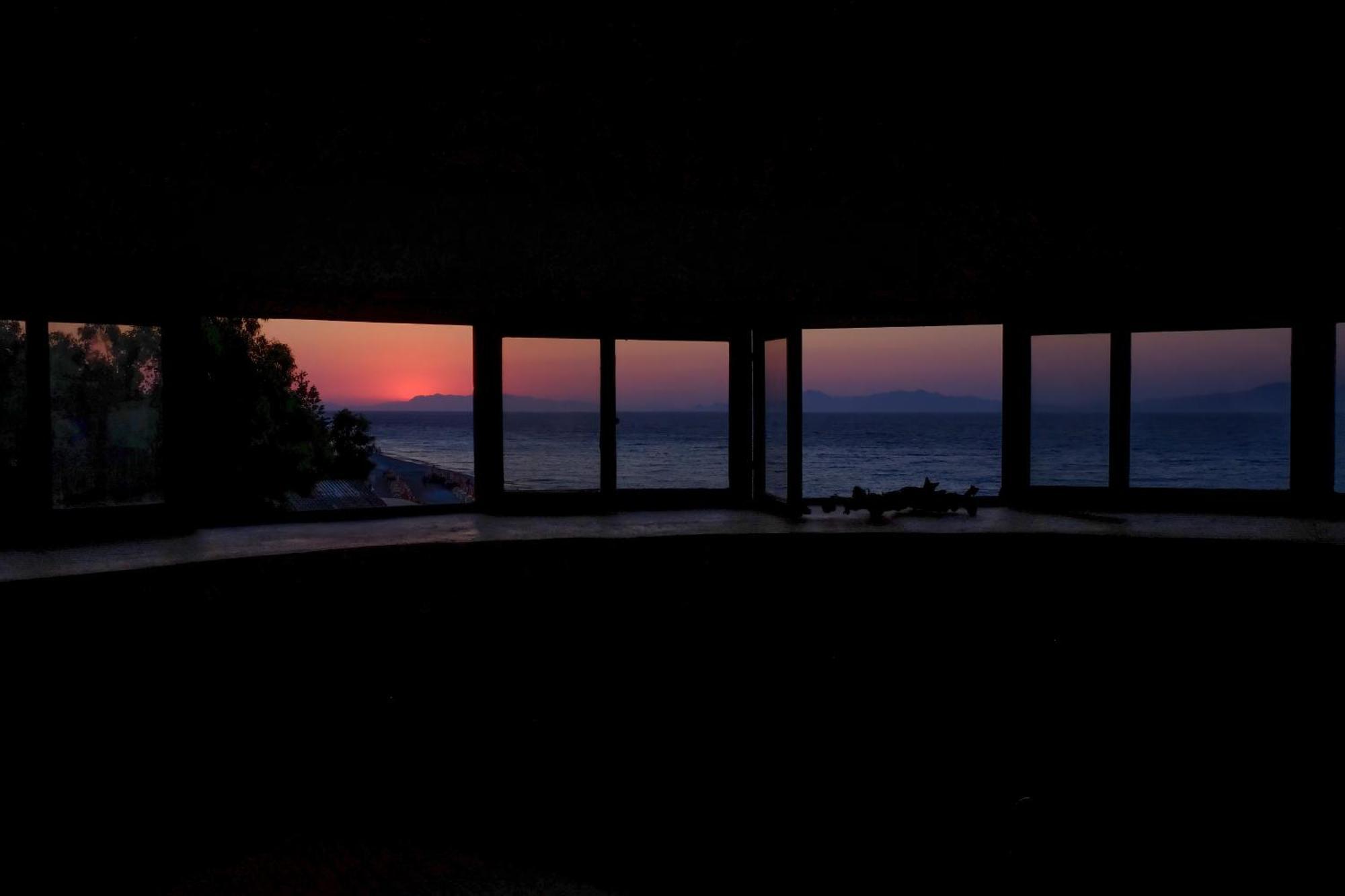 Windmill Renovated 2025 Villa Lalyssos Eksteriør billede